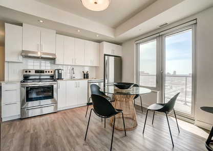 Furnished 2-Bedroom Apartment at 99 Parkdale Ave – Luxury Living in Hintonburg, Ottawa