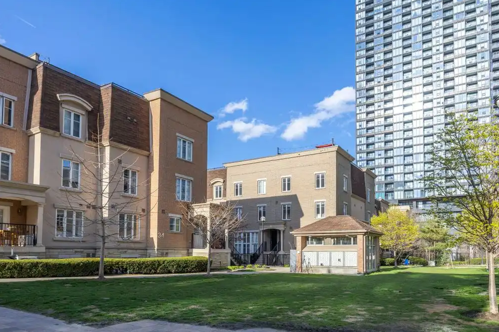 Furnished Corner Townhouse in Liberty Village — Private Rooftop Patio & Modern Living