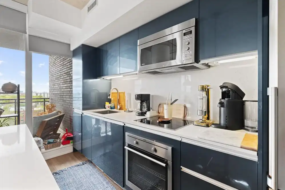 Furnished Condo in Toronto — Stunning Water Views & Entire Floor Suite