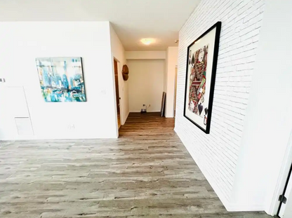 High-End Furnished Condo in Maple Leaf Square — City Views & Luxury Amenities