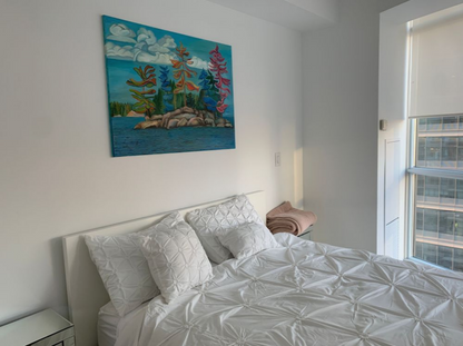 High-End Furnished Condo in Maple Leaf Square — City Views & Luxury Amenities