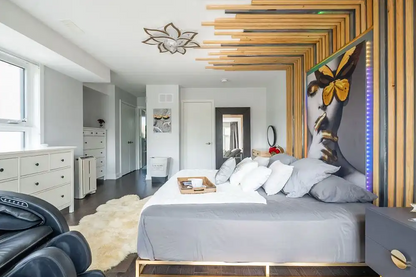 Stylish 3-Story Furnished Detached Home in York — Balcony, Terrace & Prime Location