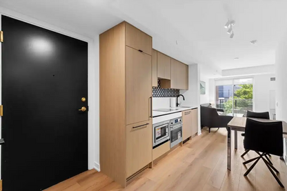 Elegant Furnished Condo in Toronto — City Views & Private Rooftop Patio