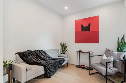 Gorgeous Furnished Townhouse in Queen West — Private Patio & Stylish Design