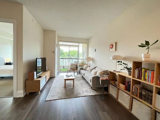 Elegant Furnished Condo Near High Park — Resort-Style Amenities & Refined Living