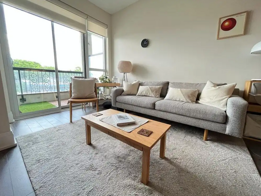 Elegant Furnished Condo Near High Park — Resort-Style Amenities & Refined Living