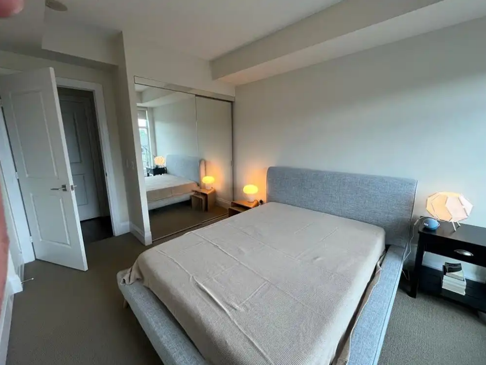 Elegant Furnished Condo Near High Park — Resort-Style Amenities & Refined Living