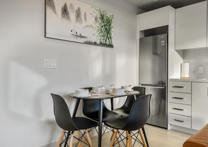 Spacious 2-Bedroom Apartment in the Heart of Beltline, Calgary