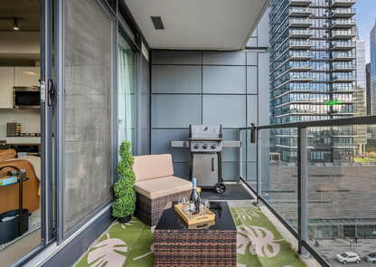 Spacious 2-Bedroom Apartment in the Heart of Beltline, Calgary